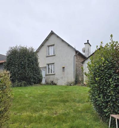 Detached House with Garden