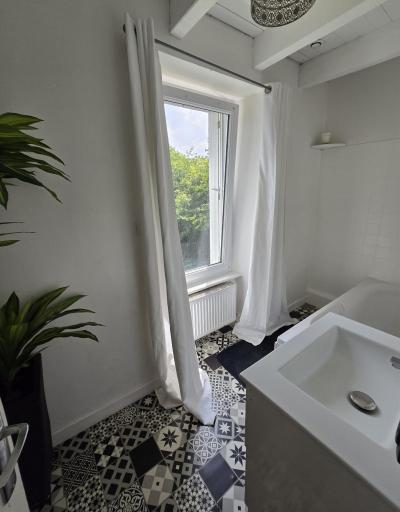 Detached House with Garden with Open View