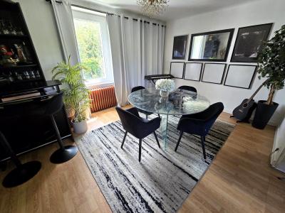 Detached House with Garden with Open View