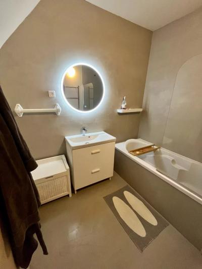 Stylish Town House With Spacious Courtyard