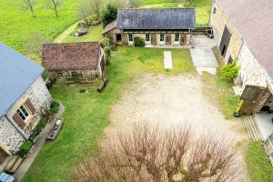 Detached Country House with Outbuildings