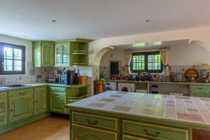 Detached Country House with Swimming Pool