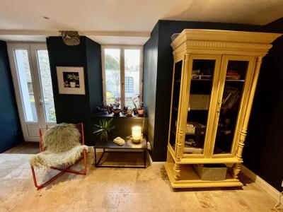 Stylish Town House With Spacious Courtyard