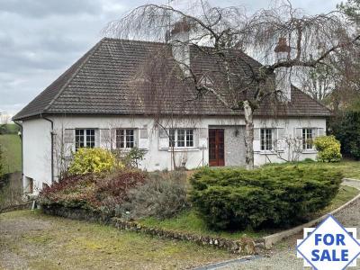 Stunning Detached House and Landscaped Garden