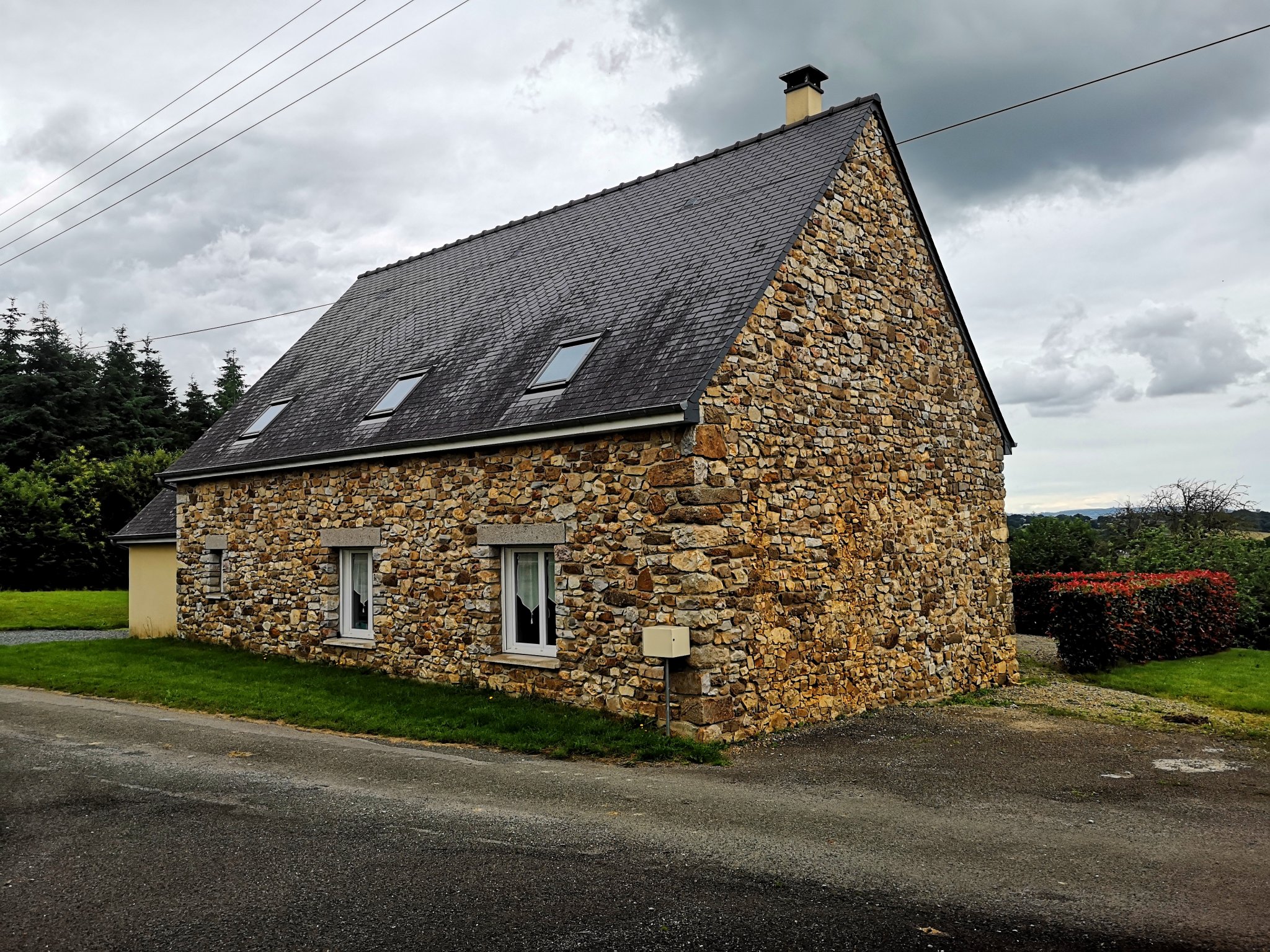 Main Photo of a 4 bedroom  Country House for sale