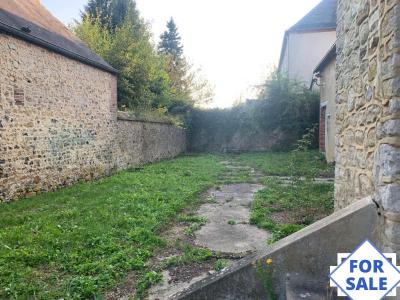 Detached Country House with Outbuilding