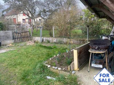 Detached House with Garden