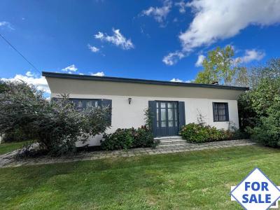 Cottage with Lovely Garden Near to Rural Village