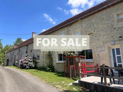 Lovely Country House with Outbuilding