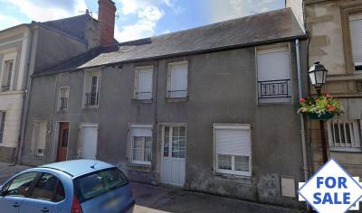 Town House with Neat Garden