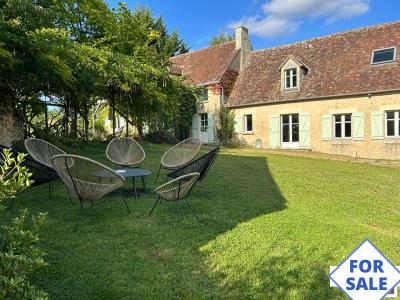 Detached Country House with Outbuildings