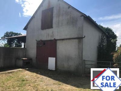 Detached Country House with Outbuilding