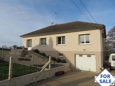 Detached House With Garden And Garage