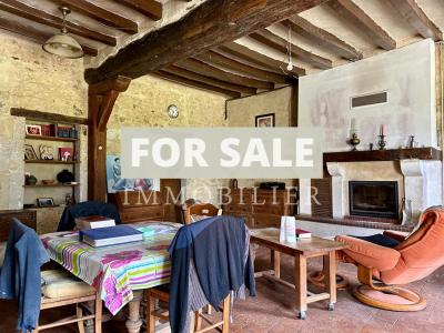 Beautifully Renovated Country Farmhouse