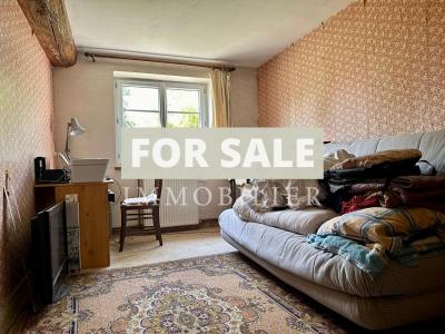 Beautifully Renovated Country Farmhouse
