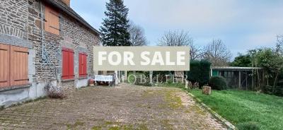 Former Farmhouse with Outbuildings