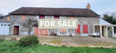 Former Farmhouse with Outbuildings