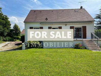 Detached Country House with Outbuilding