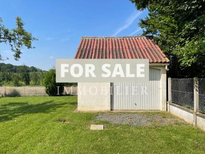 Detached Country House with Outbuilding