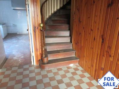 SLD02640 - Under Offer with Cle France