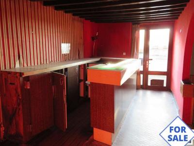 SLD02640 - Under Offer with Cle France