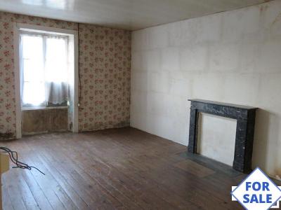 SLD02640 - Under Offer with Cle France