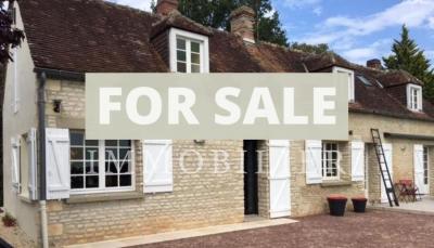 Detached Country House with Swimming Pool