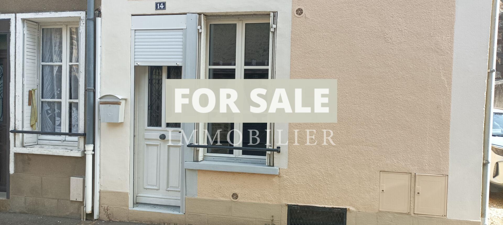 Main Photo of a 1 bedroom  Maison for sale