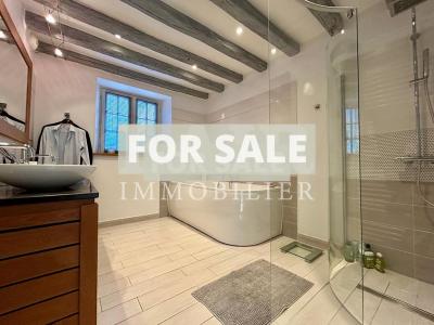 Detached Country House with Swimming Pool