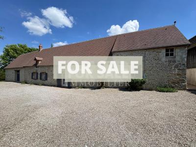 Detached Country House with Swimming Pool