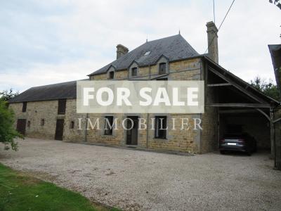 Manor House Style Property with Outbuildings
