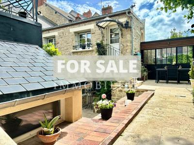 Town House with Lovely Private Garden