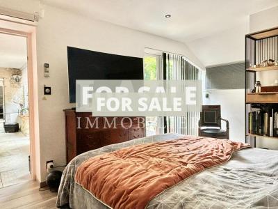 Town House with Lovely Private Garden