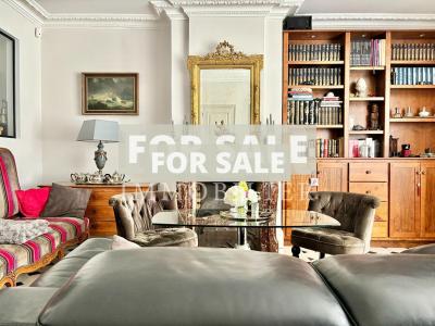 Town House with Lovely Private Garden