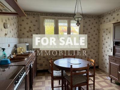 Traditional House with Garden