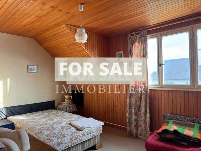 Traditional House with Garden