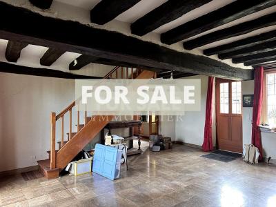 Lovely Detached Country House with Outbuilding