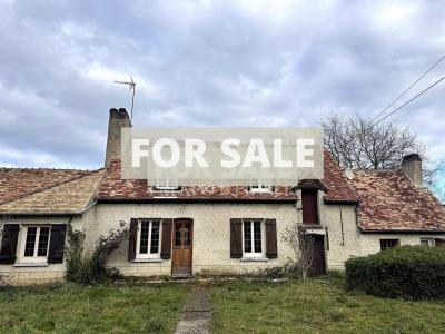 Lovely Detached Country House with Outbuilding