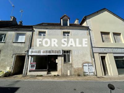 Town House in Good Order, Good Potential