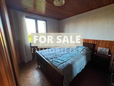 Detached House with Garden in Rural Sector