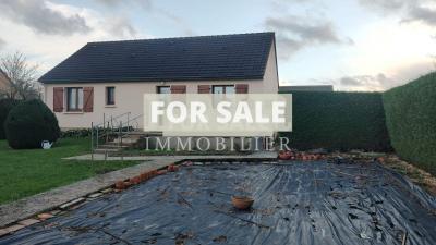 Detached House with Garden in Rural Sector