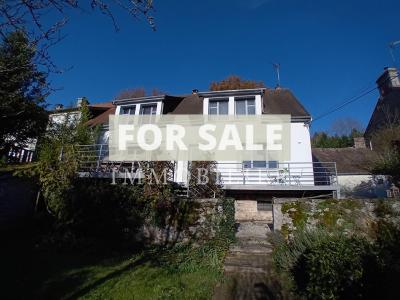 Detached House with Landscaped Garden