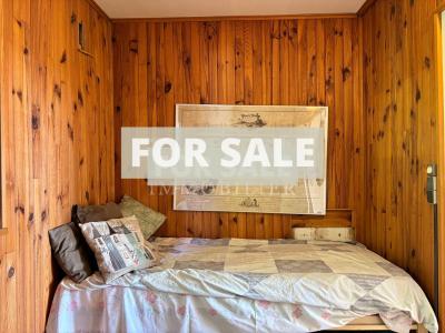 Traditional House with Garden