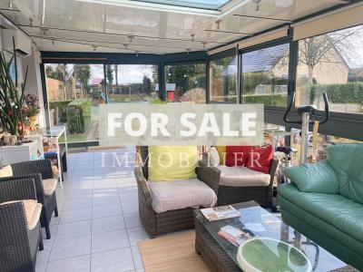 Modern Detached House with Garden