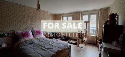 Town House with Business Opportunity