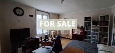 Town House with Business Opportunity