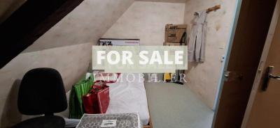 Town House with Business Opportunity