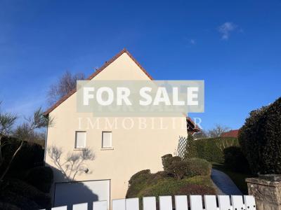 Detached House with Landscaped Garden