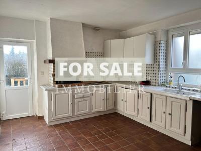 Lovely Detached House with Garden