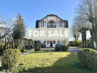 Magnificent Period Manor Hose in Spa Town